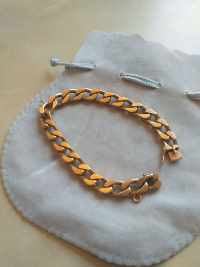 null Bracelet articulé en or jaune 750 millièmes, les maillons ajourés, certains...