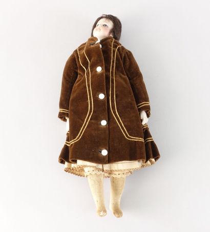 null Doll, head in biscuit

Height Height : about 34,5 cm