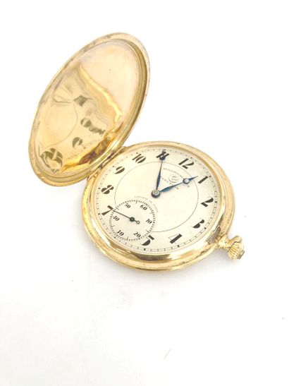 null Two pocket watches in yellow gold 750 thousandth.

(Accidents and misses.)

Gross...