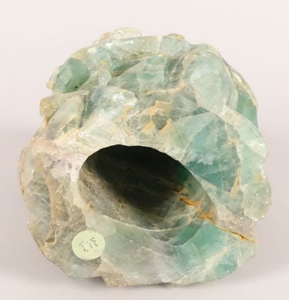 null Small group carved in fluorspar

Height : 17 cm 17 cm ; Length : 14 cm ; Width...