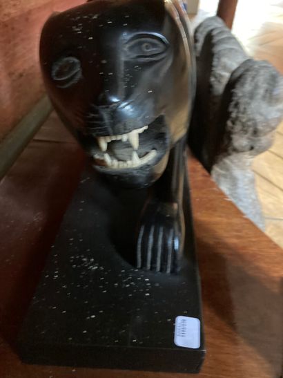 null Large black ceramic panther

Length : 105 cm