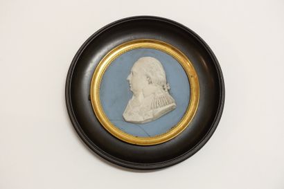 null Profile of King Louis XVIII

Biscuit, with a signature under the shoulder

(Reglued.)

19th...