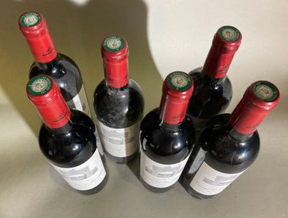 null BORDEAUX.

Grand vin de Léoville.

Marquis de Las Cases.

Saint-Julien 2003.

6...