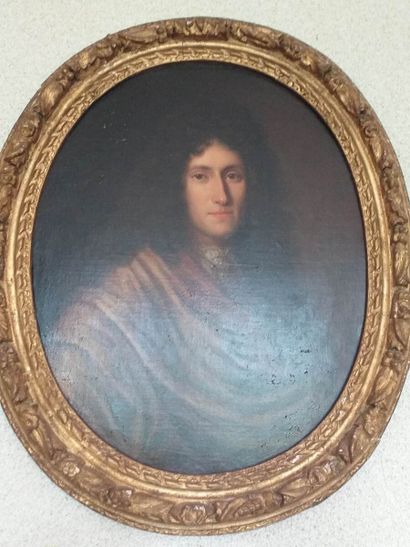 null École hollandaise vers 1700

Portrait d'homme en buste

Toile ovale

Cadre :...