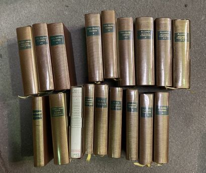 null Un lot d'ouvrages de la Pléiade comprenant 18 volumes dont : 

Jarry, Valéry,...