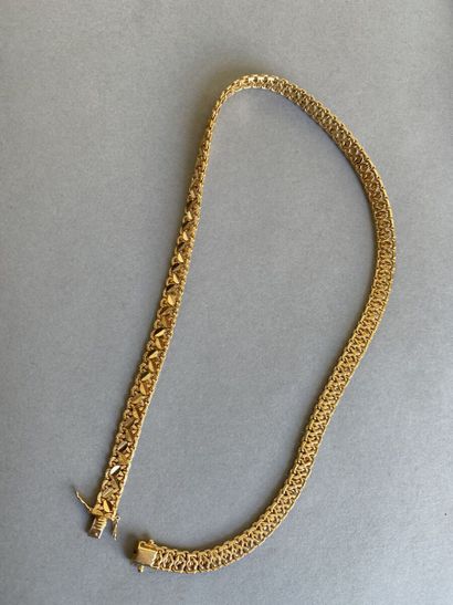 null Collier articulé en or jaune 750 millièmes gravé et uni.

Longueur : 42,6 cm

Poids...