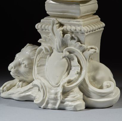 null CHANTILLY

Rare stanniferous soft paste bust representing King Louis XV (1710-1774),...