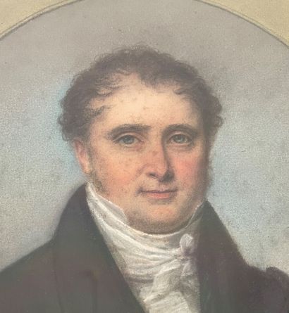 null Johan GÖRBITZ (1782-1853)

Portrait d'homme à la redingote grise dans un ovale...