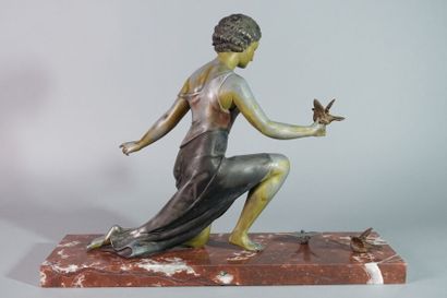 null Ugo CIPRIANI (1887-1960)

Femme aux oiseaux

Sculpture reposant sur un socle...