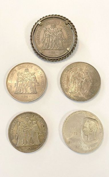 null Lot de pièces en argent comprenant deux pièces de 50 Francs (1977), une pièce...
