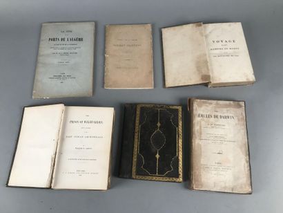 null Un lot de livres comprenant : 

- W.GIBSON, Prison of Weltvreden, New York 1855.

-...