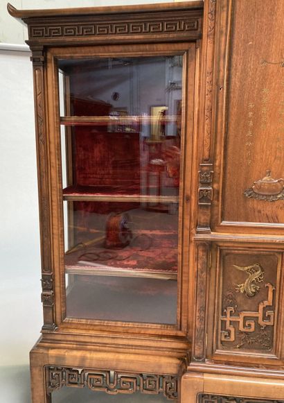 null Display case in stained wood and lacquer with inlays and reliefs of hard stones,...