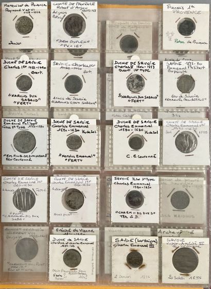 null Monnaies féodales

Argent et bronze

B/ T.B

Poids brut : 2096 g.