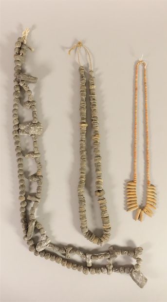 null COLOMBIA, Ecuador

- Three terracotta necklaces

- Three terracotta sellos

-...