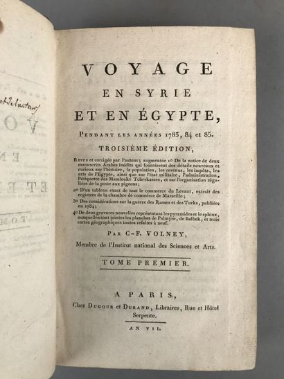 null Lot de livres comprenant : 

- C.-F. VOLNEY, Voyage en Syrie et en Égypte pendant...
