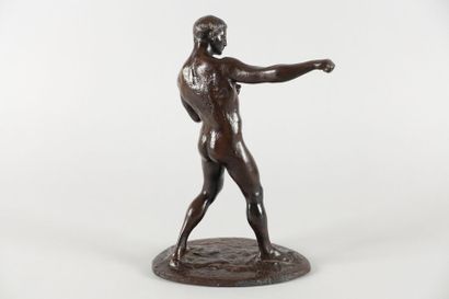 null Athlète

Bronze à patine brune

Haut. : 23,5 cm ; Long. : environ 17 cm ; Larg....
