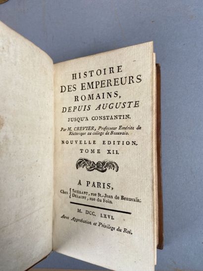 null CREVIER, Histoire des Empereurs,1766, Paris, Saillant et Desaint, petits in-12...