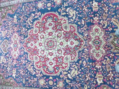 null Kirman carpet (cotton warp and weft, wool pile), Southeast Persia, circa 1930

Length...