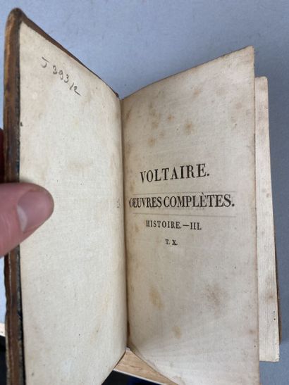 null VOLTAIRE - OEuvres complètes. Paris, Plancher, 1820, 24 vol. in-12, reliure...