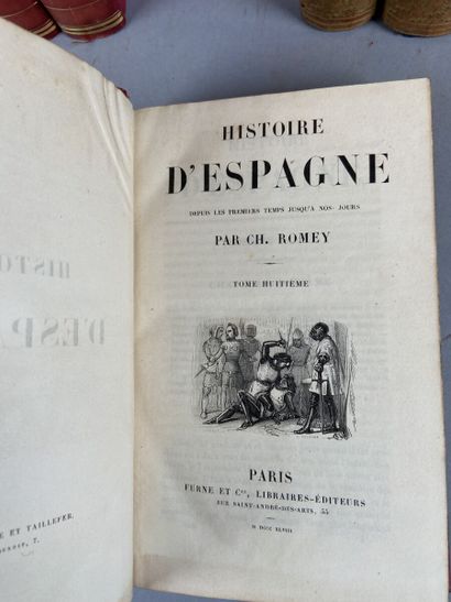 null CREVIER, Histoire des Empereurs,1766, Paris, Saillant et Desaint, petits in-12...