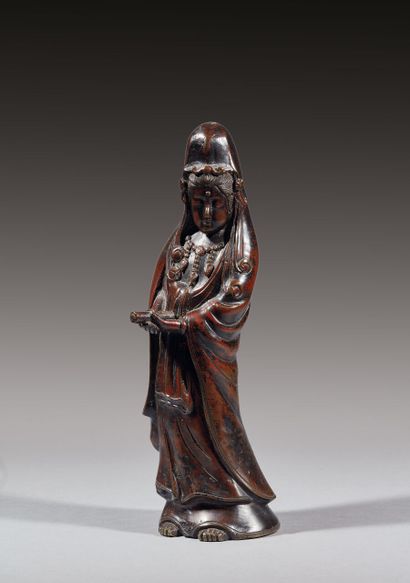 null JAPON - Époque MEIJI (1868-1912)

Okimono en bronze à patine brune, Kannon debout...