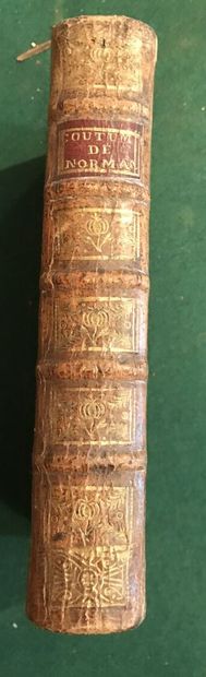 null Texte de la coutume de Normandie 

Paris, 1749, chez Durand

Un petit volume,...