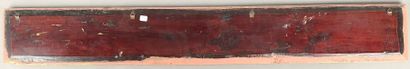 null CHINE, Ningpo - XXe siècle
Frise en bois laqué rouge et or, sculptée de mandarins...