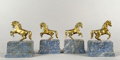 null École italienne du XIXe siècle, dans le style du XVIIe
Ensemble de quatre chevaux...