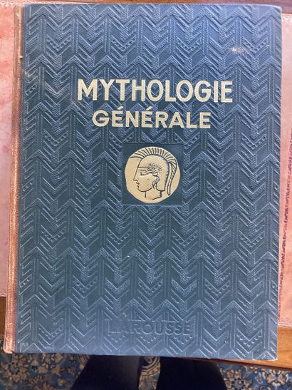 null Un lot de quatre ouvrages comprenant : 

- Félix GUIRAND, Mythologie générale,...