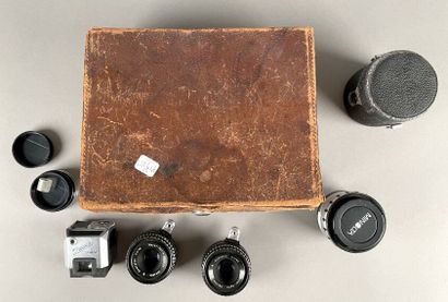 null Set of various photographic equipment: three Domiplan 2.8/50 mm lenses, Domiron...