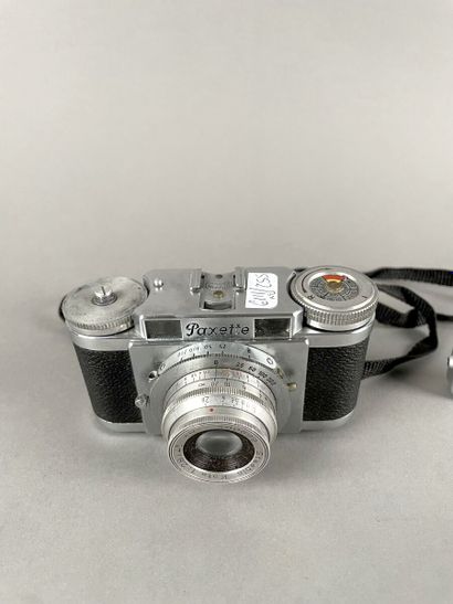 null Set of two miscellaneous cameras: Minox miniature camera and Paxette body with...