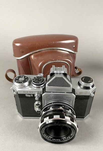 null Set of two miscellaneous cameras: Kiev body (B CCCP) with Jupiter-8M 2/50 lens
(cyrillic,...