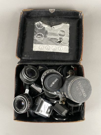 Set of various photographic equipment: three...