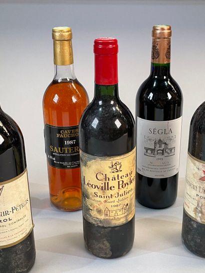 null Lot de bouteilles de vin comprenant :
- Deux bouteilles Léoville Poyferré, 1987
-...
