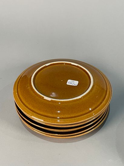 null Set comprising six plates (diam.: 20 cm) and a caquelon, six bowls (diam.: 17...