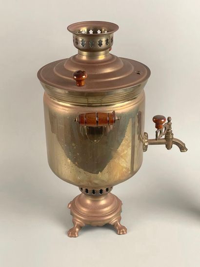 null Set including a copper hot water fountain, a narghileh, a tray and tea glasses.
Fountain...