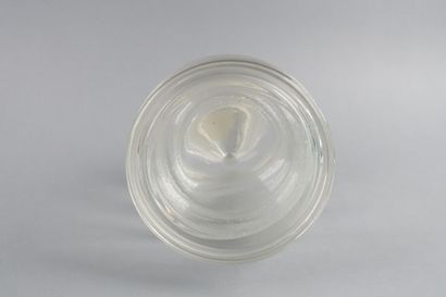 null René LALIQUE (1860-1945) & WORTH
"Imprudence", large model. Blown-molded white...