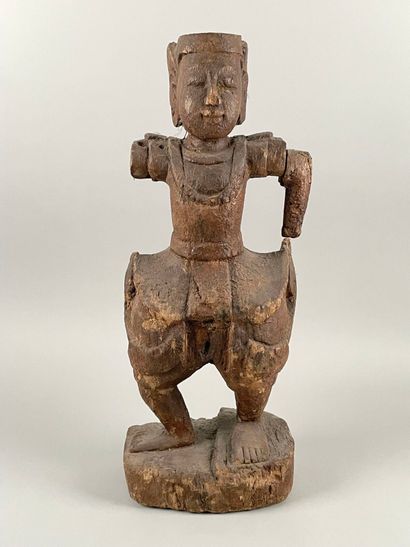 null Statue en bois sculpté
(Manque un bras.)
Haut. : 53,5 cm ; Larg. : 21 cm