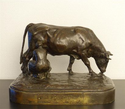 null BOUCHARD Henri-Louis (1875-1960)
" Vache à la traite "
Bronze à patine brune,...