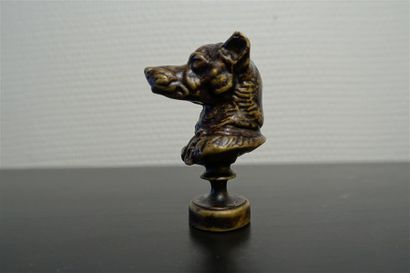 null FRÉMIET Emmanuel (1824-1910), d'après
Manche de cachet " Buste de chien "
Bronze...