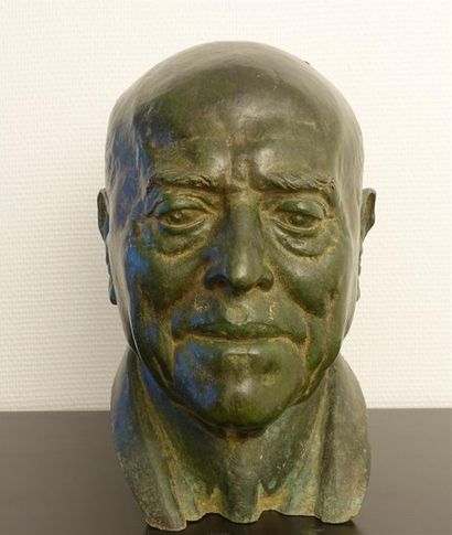 null LEJEUNE Louis-Aimé (1884-1969).
Buste d'homme
Bronze à patine verte, signé,...