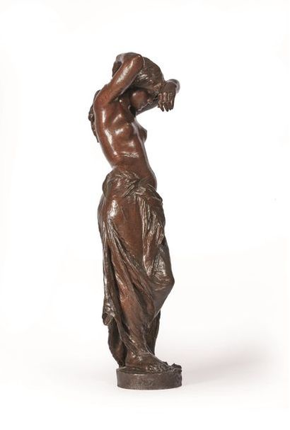 null LOISEAU-BAILLY Georges-Philippe (1858-1913).
Jeune femme, dite Quinze ans
Bronze...