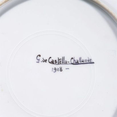 null G. DE CASTELLO-CHALLANDE
Assiette en porcelaine, 1918
Polychrome à décor de...