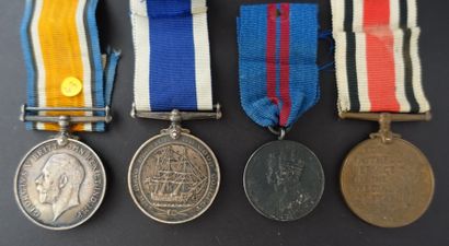 null GREAT BRITAIN.
RÈGNE DE GEORGES V.
Four medals: 
- CORONATION MEDAL. Silver....