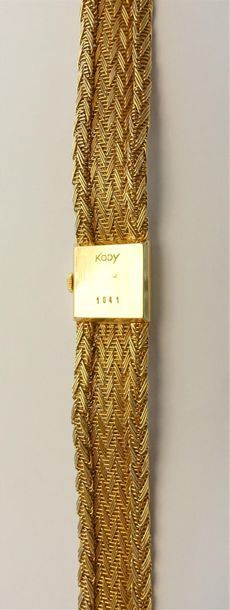 null KODY.
Montre bracelet de dame, en or jaune 750 millièmes, la montre de forme...