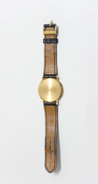 null PIAGET.
Montre bracelet d'homme, la montre de forme ronde en or jaune 750 millièmes,...