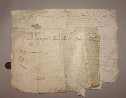 null Liasse de papiers anciens.
Brevets Louis par la Grâce de Dieu.
