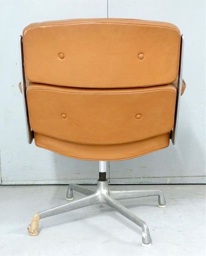 null Charles & Ray EAMES, HERMAN MILLER éditeur.
Lobby Chair, modèle créé en 1960.
Fauteuil...