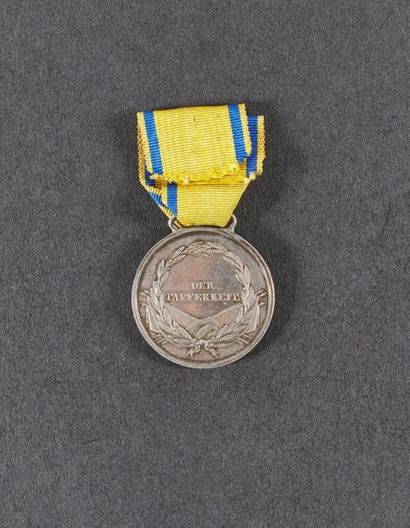 null MÉDAILLE DU MÉRITE MILITAIRE, 1807-1818, au profil de Frédéric Ier, par Lindenschmit,...