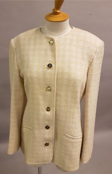 BURBERRYS’ BURBERRYS’

Tailleur en tweed de laine ivoire et beige à effet de carreaux...